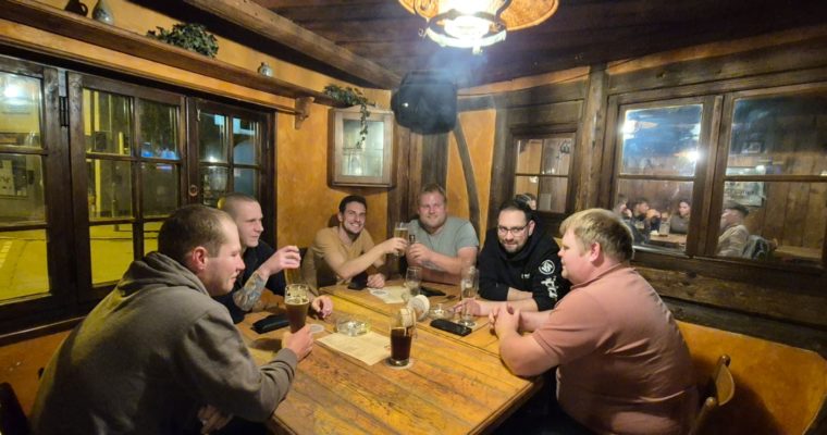 Schere, Stein, Pa(ar)Bier