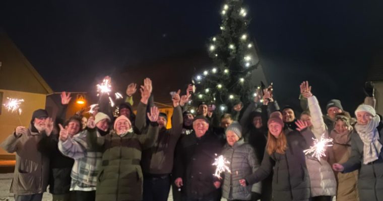 Eisiger Jahreswechsel mit heißem Fest