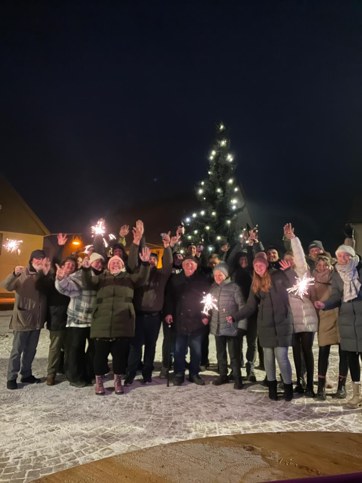 Eisiger Jahreswechsel mit heißem Fest